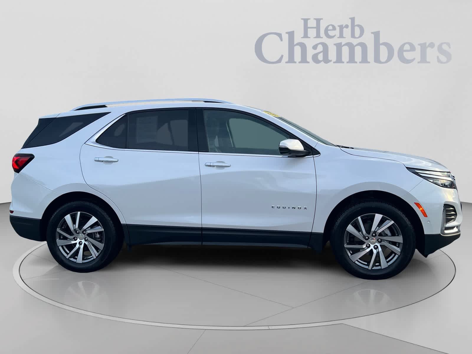 Used 2024 Chevrolet Equinox Premier AWD/4WD image 5