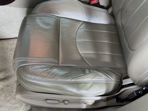 Used 2014 GMC Acadia Denali image 22