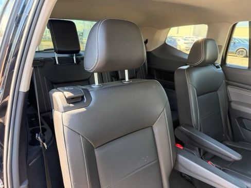 Certified 2023 Volkswagen Atlas SEL AWD/4WD image 17