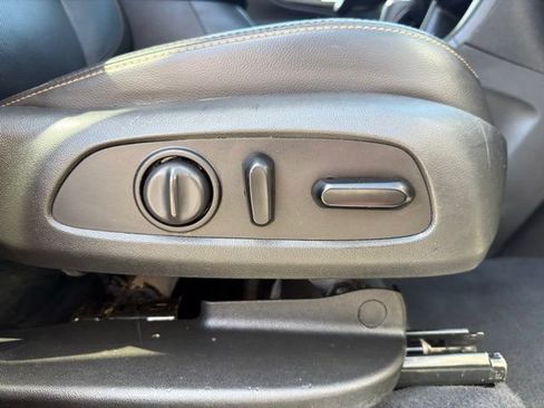 Used 2021 Chevrolet Equinox Premier AWD/4WD image 28