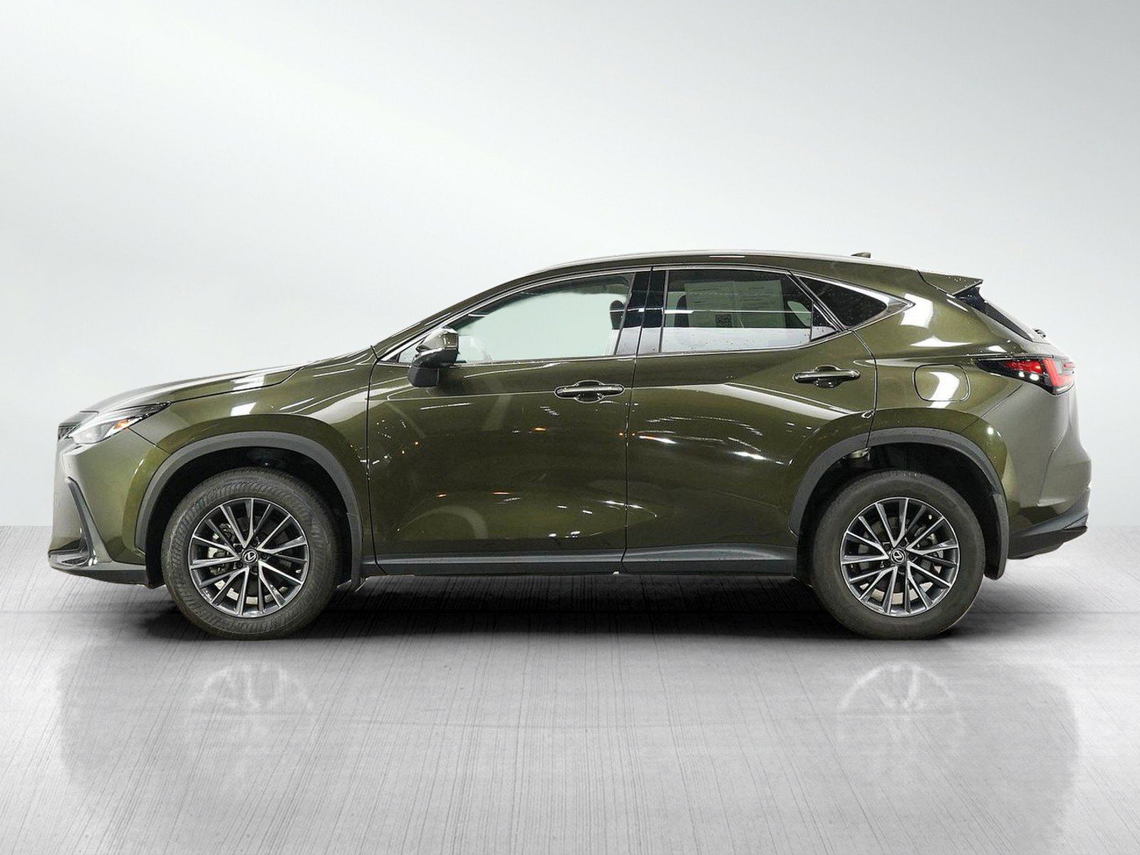 Used 2023 Lexus NX 350 AWD image 2