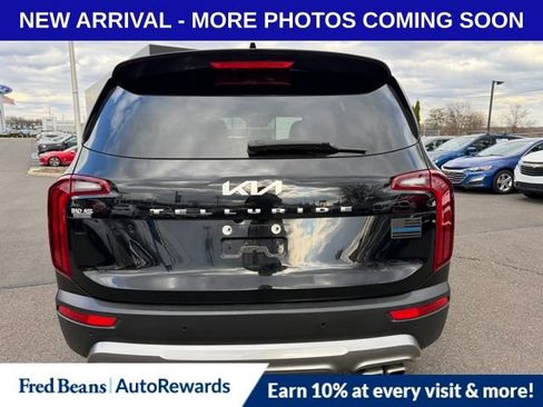 Used 2022 Kia Telluride S image 6