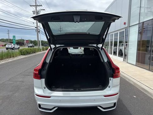 Certified 2025 Volvo XC60 B5 Plus AWD/4WD image 11