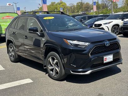 Used 2023 Toyota RAV4 SE w/ Weather & Moonroof Package