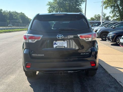 Used 2014 Toyota Highlander XLE AWD/4WD image 6
