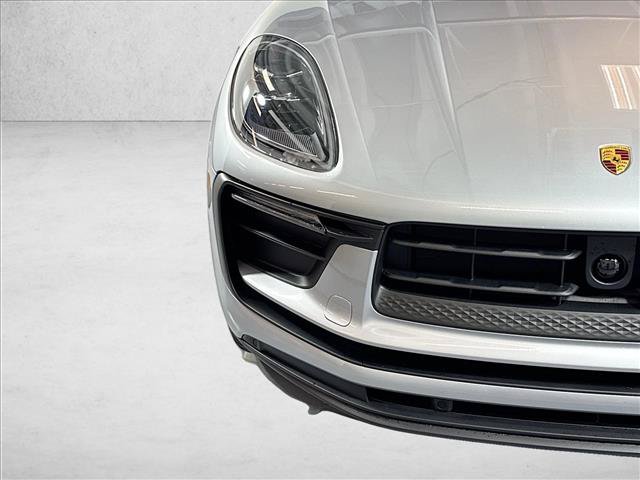 Certified 2026 Porsche Macan Turbo AWD/4WD image 28