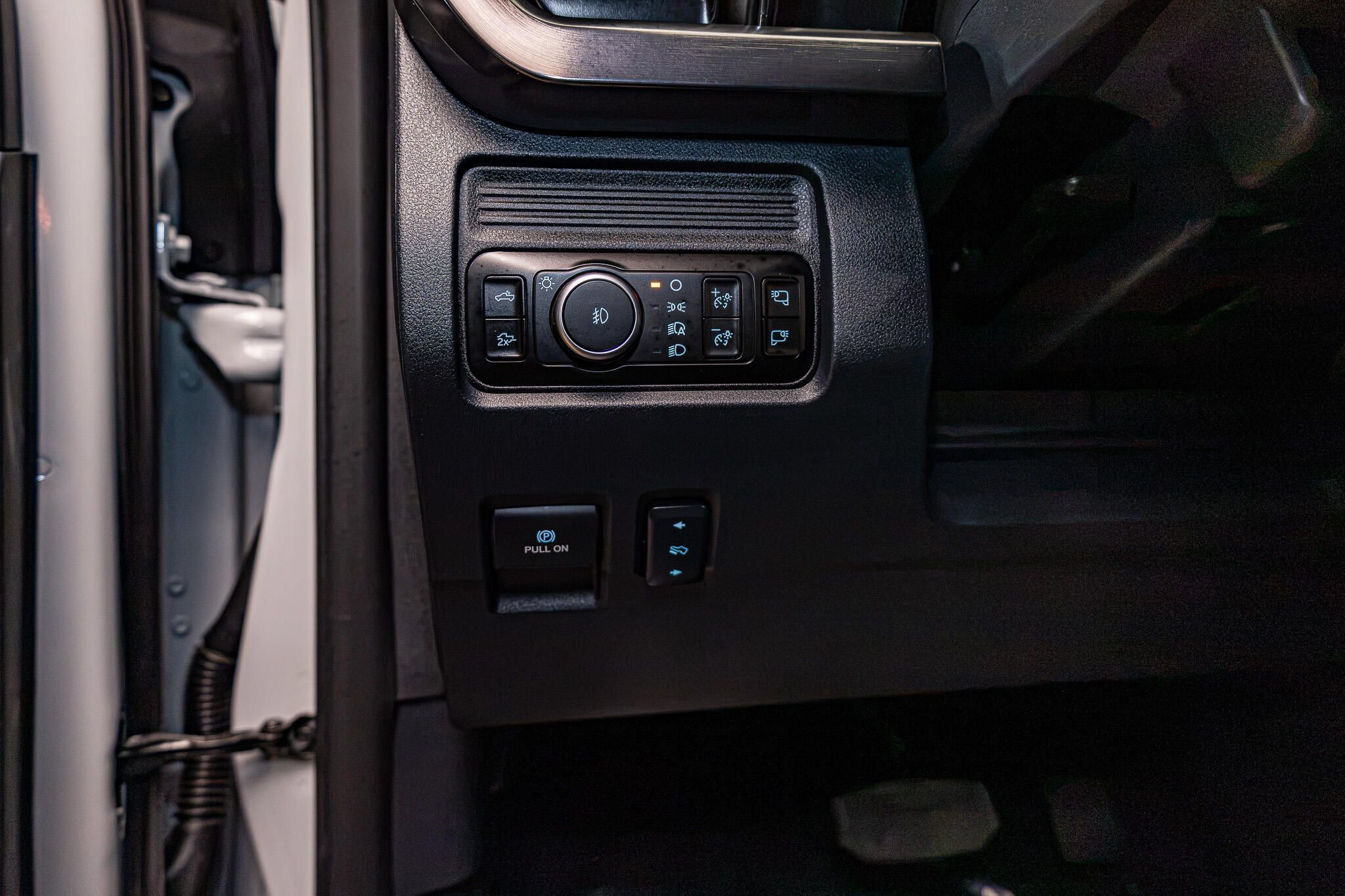 Used 2026 Ford F250 Lariat AWD/4WD image 18