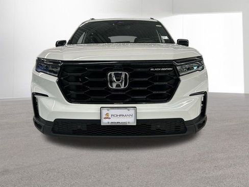 Certified 2025 Honda Pilot Black Edition image 27