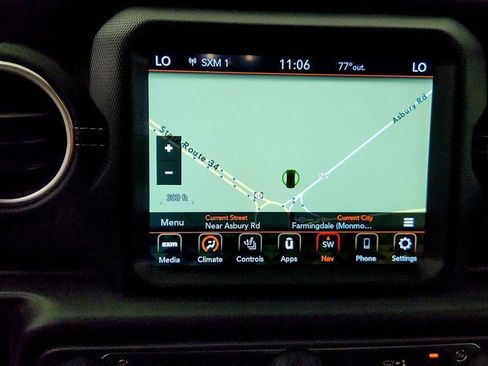 Used 2020 Jeep Gladiator Overland w/ Uconnect 4C Nav & Sound Group AWD/4WD image 21