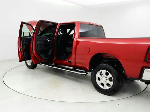 Used 2026 RAM 2500 Big Horn AWD/4WD image 10