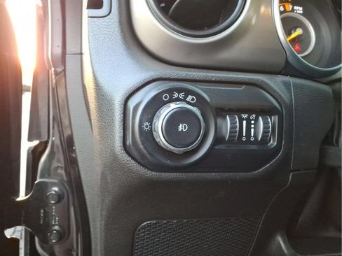 Used 2019 Jeep Wrangler Unlimited Sport AWD/4WD image 20