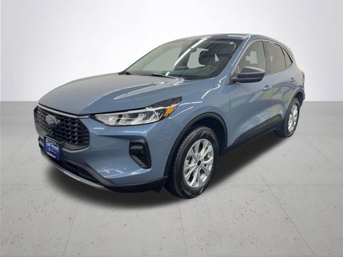 Used 2024 Ford Escape Active image 2