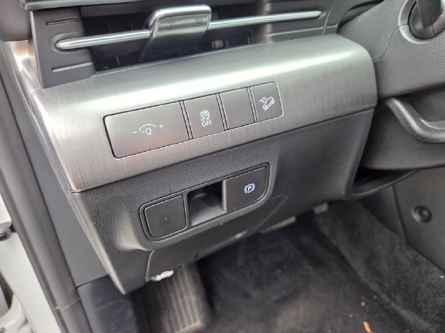 Used 2025 Hyundai Kona SEL AWD/4WD image 18