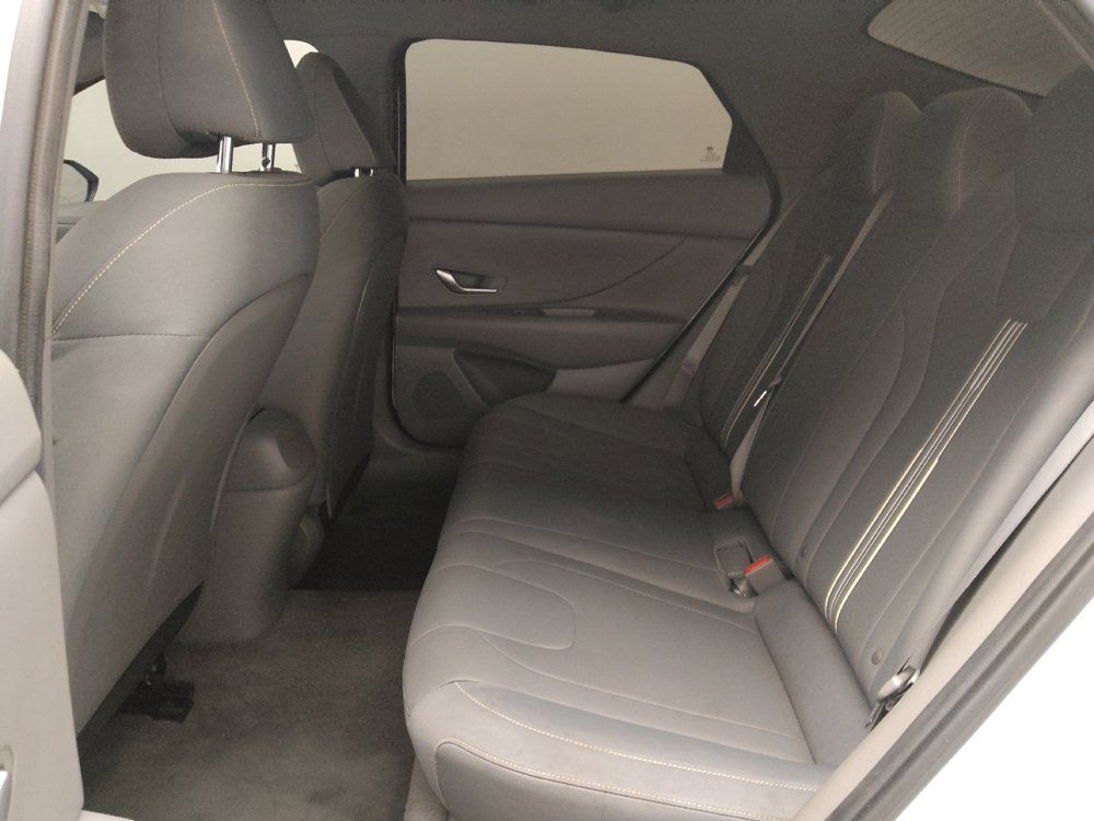 Used 2023 Hyundai Elantra SEL FWD image 17