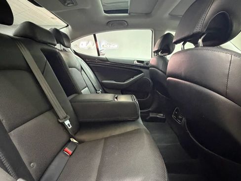 Used 2015 Kia Cadenza Premium w/ Technology Package FWD image 34