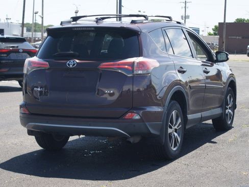 Used 2017 Toyota RAV4 XLE FWD image 21
