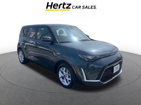 Used 2025 Kia Soul LX w/ LX Technology Package image 1