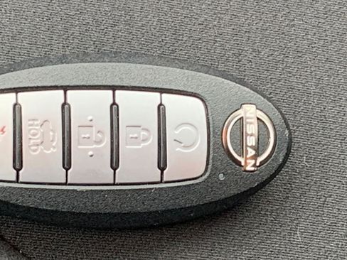 Used 2025 Nissan Altima 2.5 SV image 25