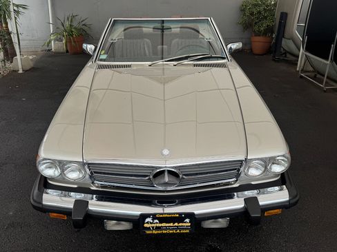 Used 1987 Mercedes-Benz 560 SL image 8