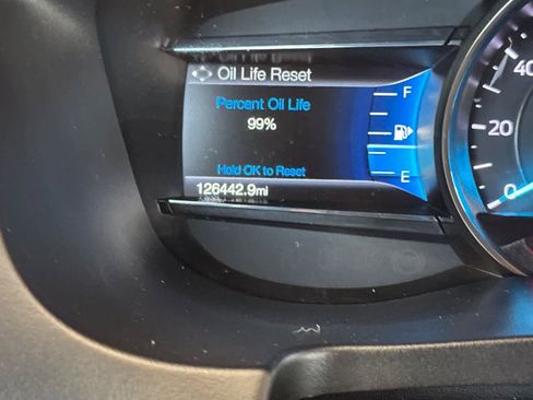 Used 2019 Ford Explorer Limited w/ Class III Trailer Tow Package FWD image 29