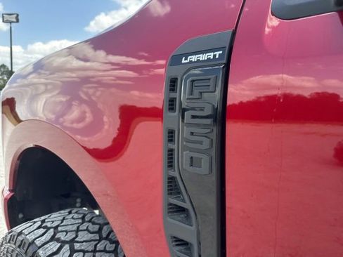 Used 2025 Ford F250 Lariat w/ Lariat Ultimate Package AWD/4WD image 12