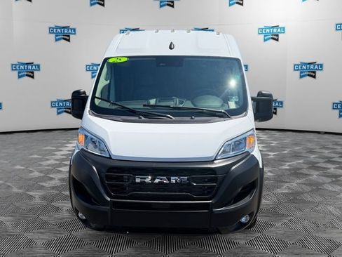 Used 2025 RAM ProMaster 2500 w/ Convenience Group FWD image 8