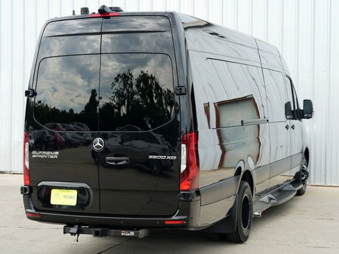 Used 2023 Mercedes-Benz Sprinter 3500 image 97