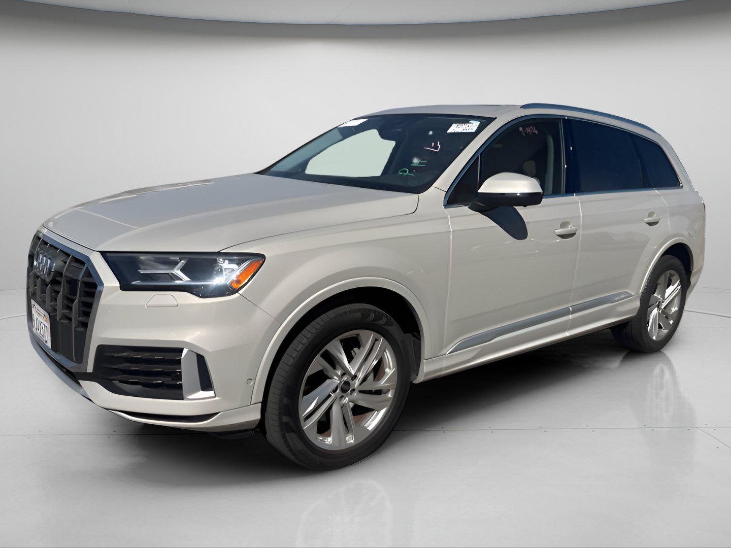 Used 2023 Audi Q7 2.0T Premium w/ Convenience Package AWD/4WD image 6