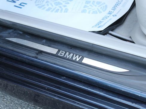 Used 2012 BMW 528i xDrive 528i xDrive Sedan 4D image 23