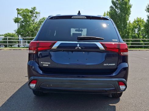 Used 2018 Mitsubishi Outlander LE AWD/4WD image 5