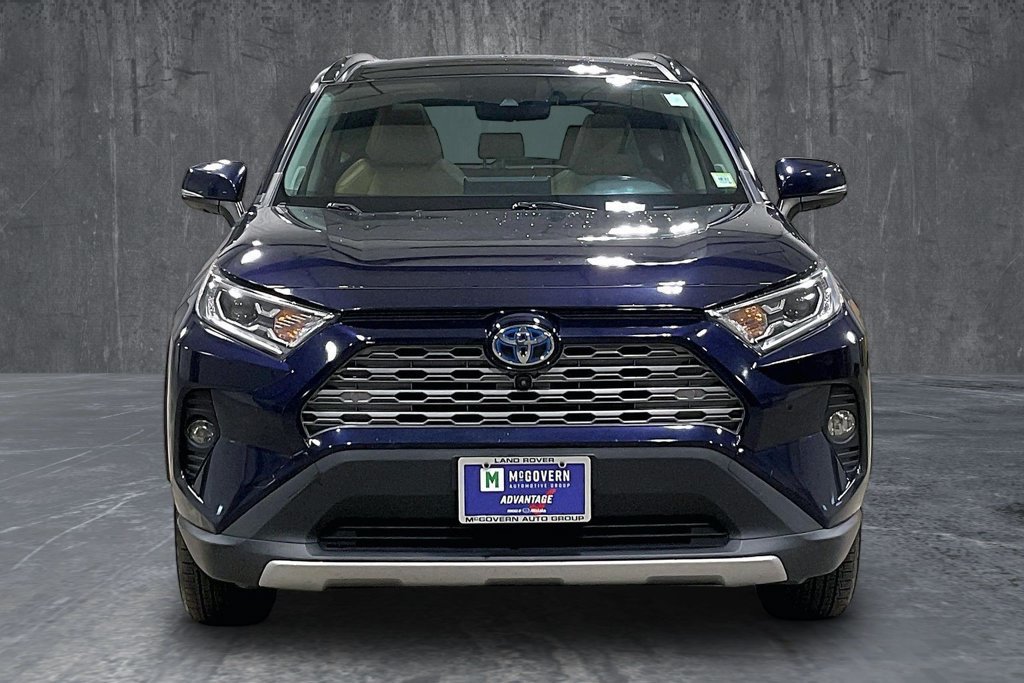 Used 2020 Toyota RAV4 Limited AWD/4WD image 2