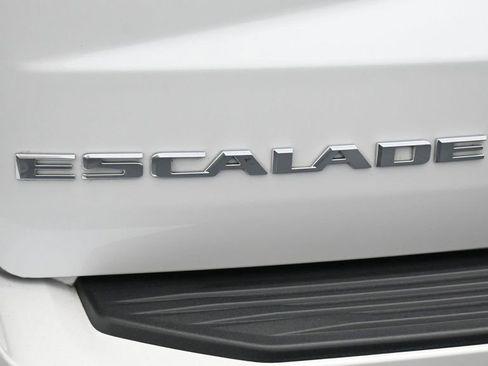 Certified 2025 Cadillac Escalade ESV Sport Platinum AWD/4WD image 21