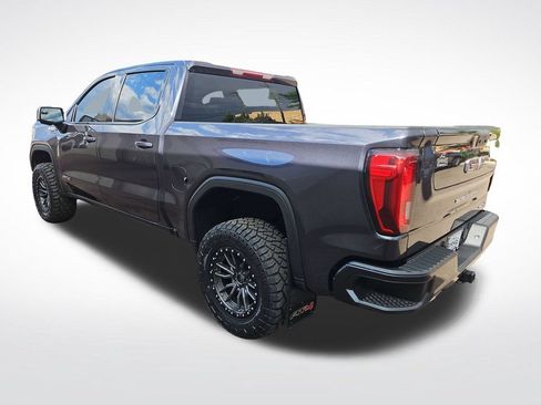 Used 2022 GMC Sierra 1500 AT4 AWD/4WD image 4