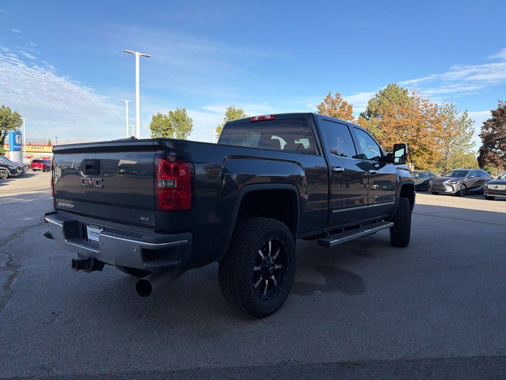 Used 2017 GMC Sierra 2500 SLT w/ Duramax Plus Package AWD/4WD image 9