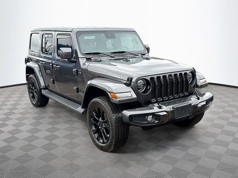 Used 2021 Jeep Wrangler Unlimited Sahara AWD/4WD image 4