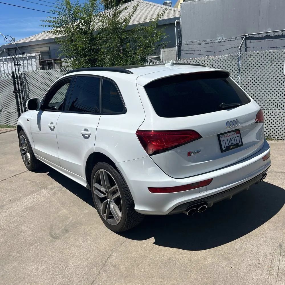 Used 2015 Audi SQ5 Prestige w/ Prestige Package AWD/4WD image 3