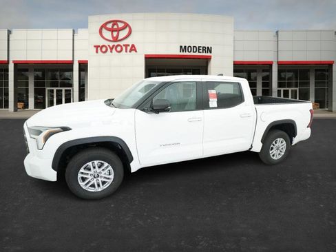 New 2026 Toyota Tundra SR5 image 7