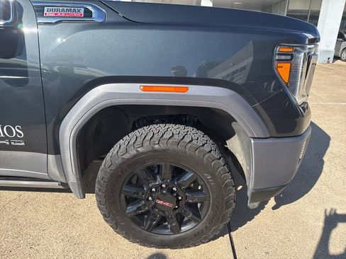 Used 2022 GMC Sierra 2500 Denali w/ Denali Ultimate Package image 4