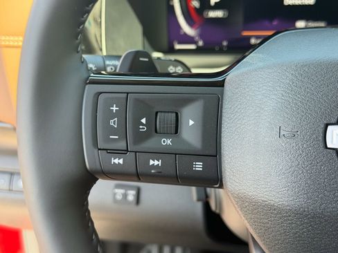 New 2026 Nissan Pathfinder Platinum AWD/4WD image 17
