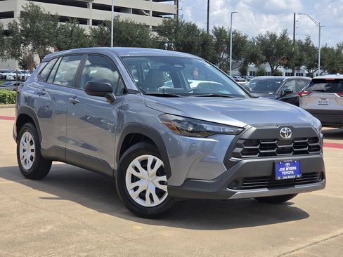 Used 2026 Toyota Corolla Cross L FWD image 2