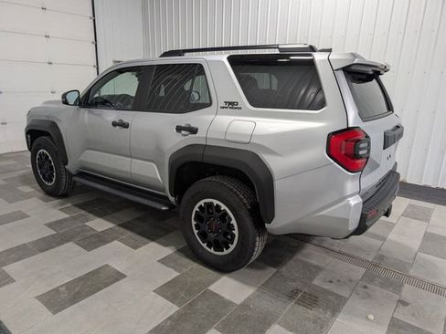 Used 2025 Toyota 4Runner TRD Off-Road AWD/4WD image 2