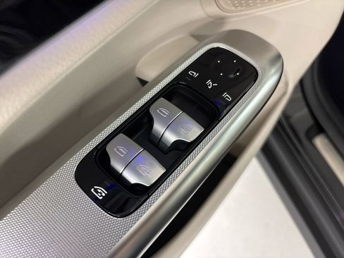 Certified 2026 Mercedes-Benz GLC 300 image 13