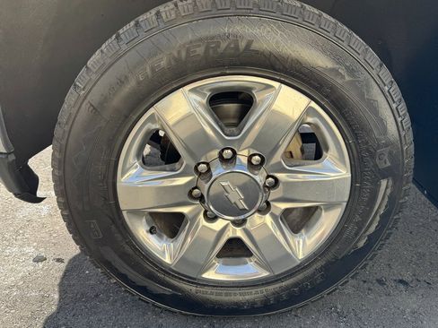 Used 2020 Chevrolet Silverado 2500 LTZ w/ LTZ Convenience Package image 46