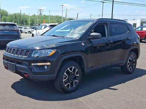 Used 2021 Jeep Compass Trailhawk AWD/4WD image 3