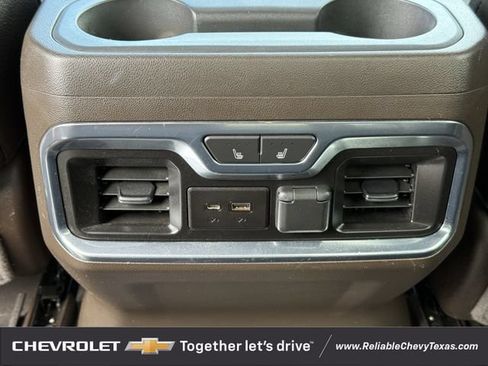Used 2022 GMC Sierra 2500 Denali w/ Denali Ultimate Package AWD/4WD image 36