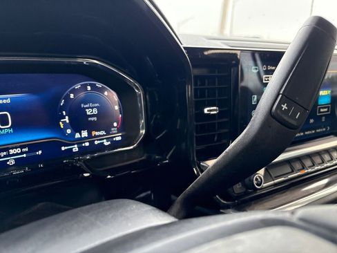 Used 2024 Chevrolet Silverado 3500 LTZ w/ LTZ Convenience Package image 26