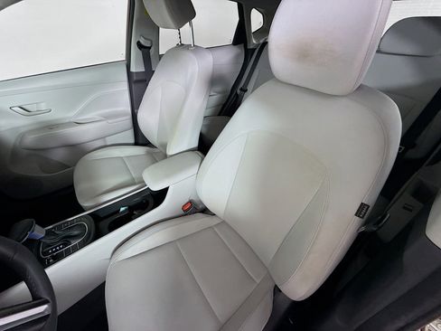 Used 2024 Hyundai Kona SEL image 24