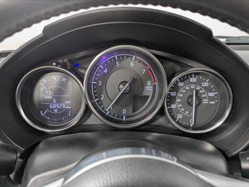 Used 2016 MAZDA MX-5 Miata Club RWD image 21