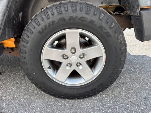 Used 2012 Jeep Wrangler Unlimited Sport AWD/4WD image 16