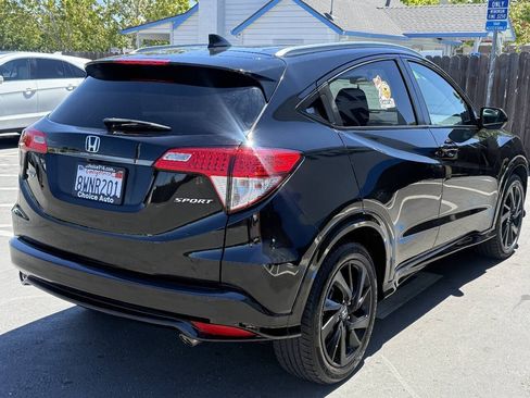 Used 2021 Honda HR-V Sport image 5